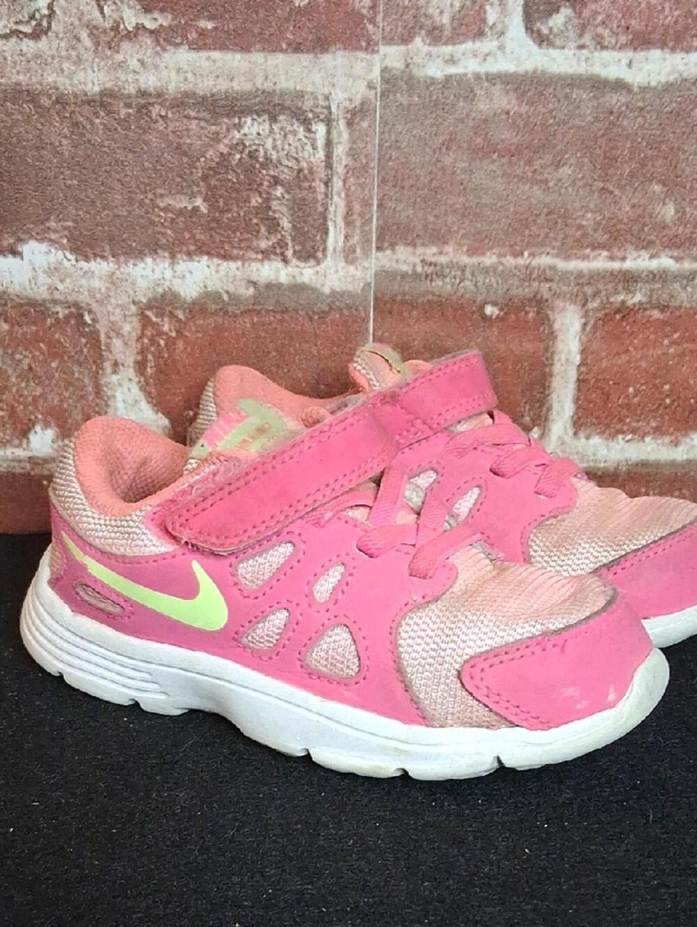 Nike Shoes Toddler Girls Size 9 Pink No Lace Up Revolution 2 Easy On